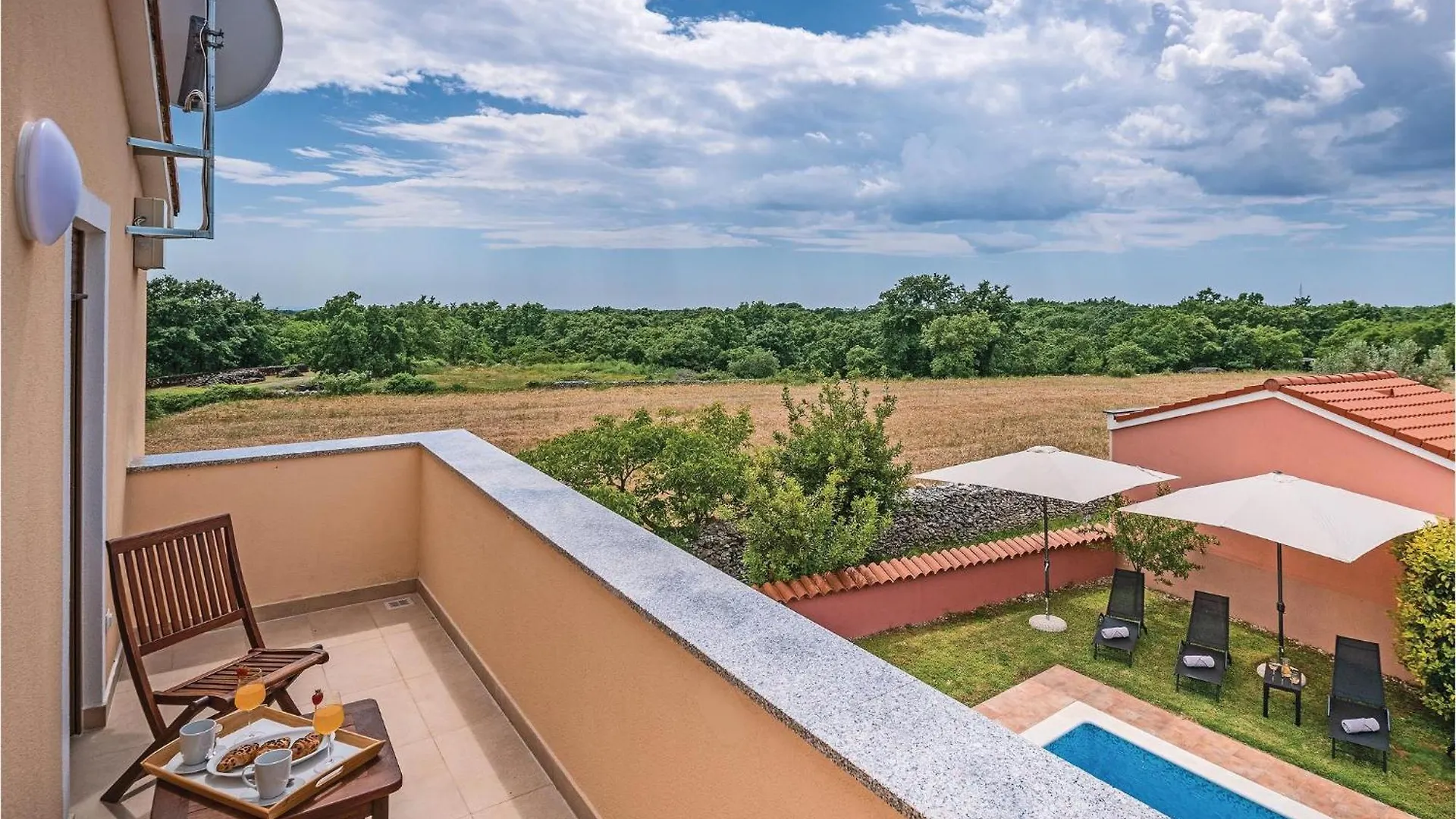 Cozy Home In Krvavici With Jacuzzi Sarići Semesterbostad