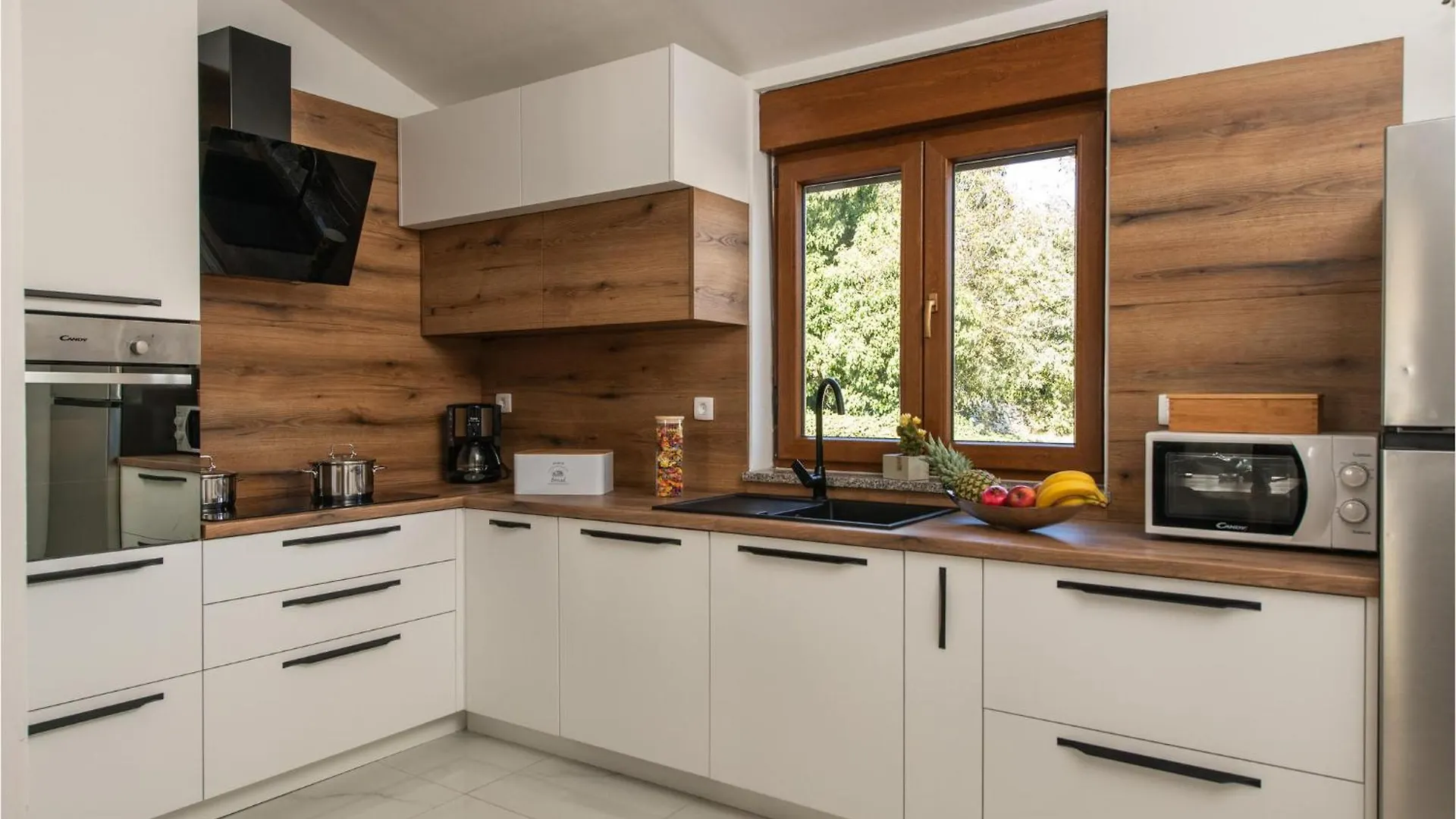 Cozy Home In Krvavici With Jacuzzi Sarići 0*,  Kroatien